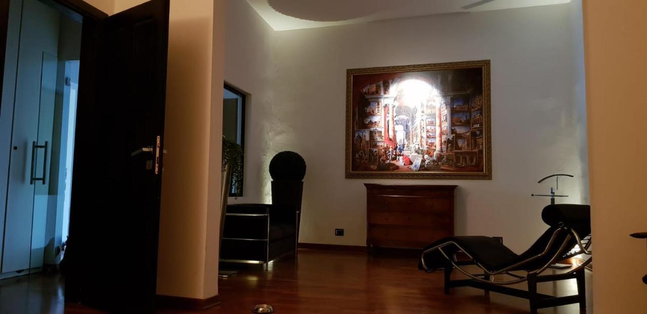 La Casa Con Piscina Riscaldata Interna Anna Luxury Garden Leilighet Pisa Eksteriør bilde