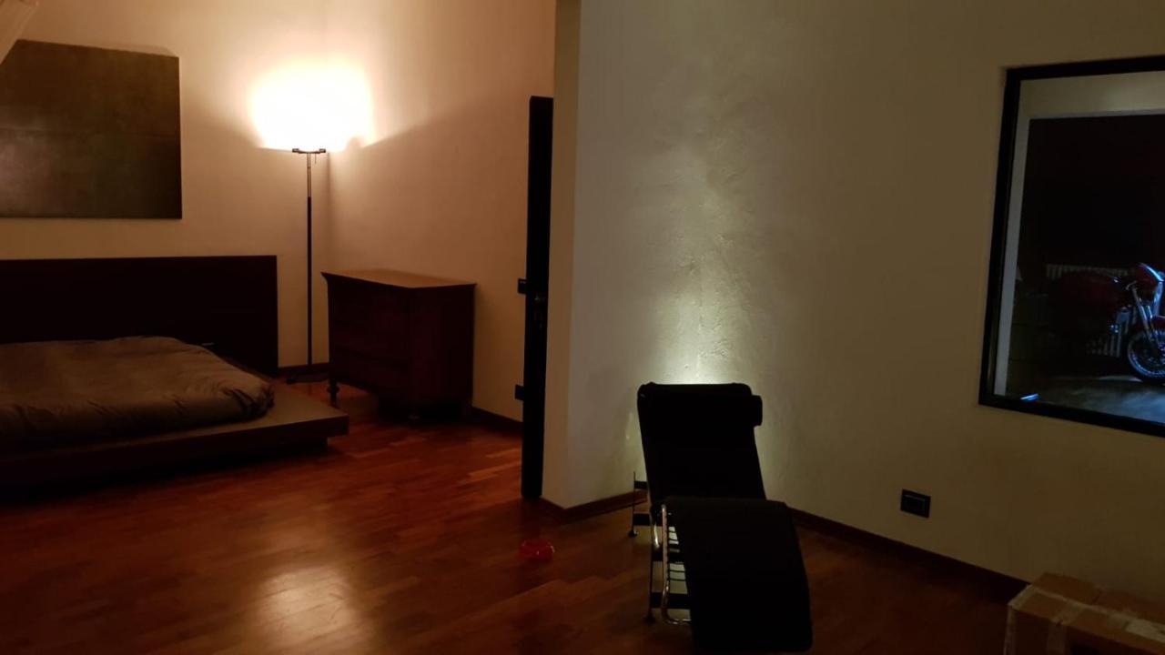 La Casa Con Piscina Riscaldata Interna Anna Luxury Garden Leilighet Pisa Eksteriør bilde