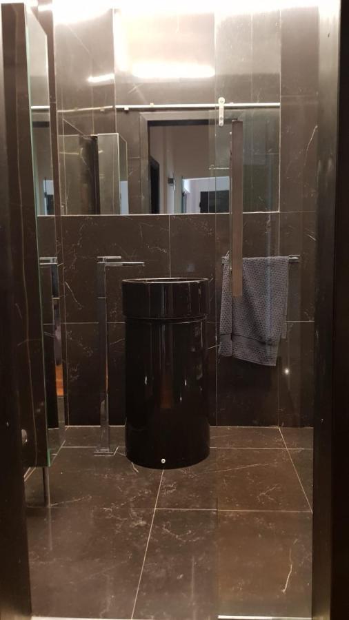La Casa Con Piscina Riscaldata Interna Anna Luxury Garden Leilighet Pisa Eksteriør bilde